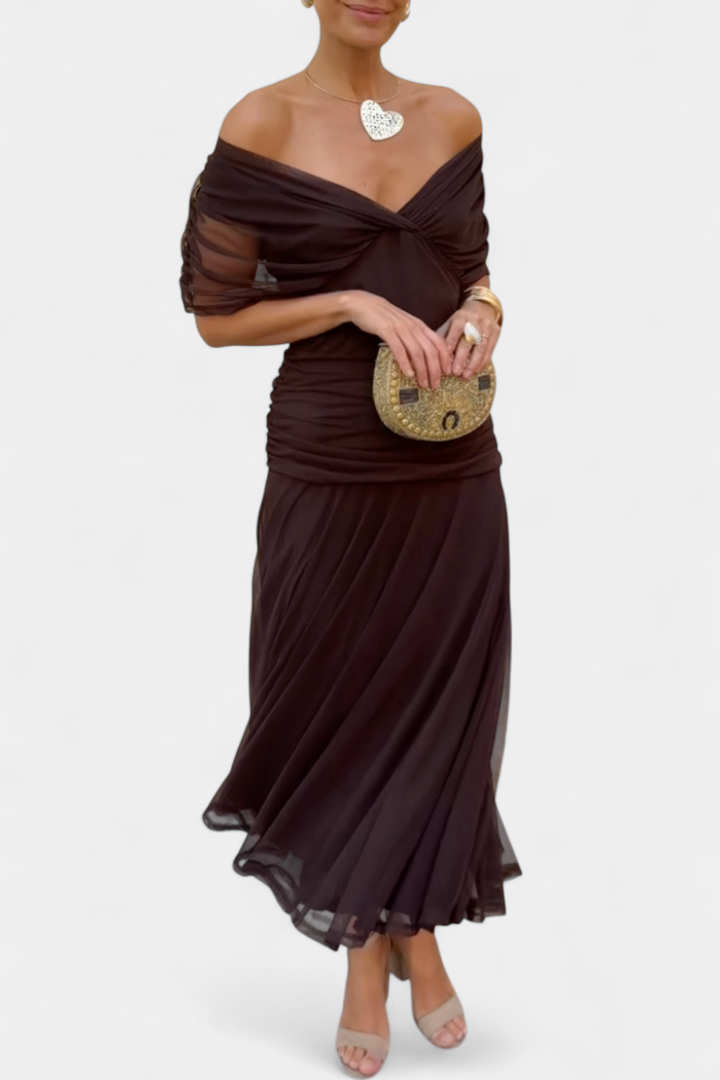 Lowenna – Elegant Kjole
