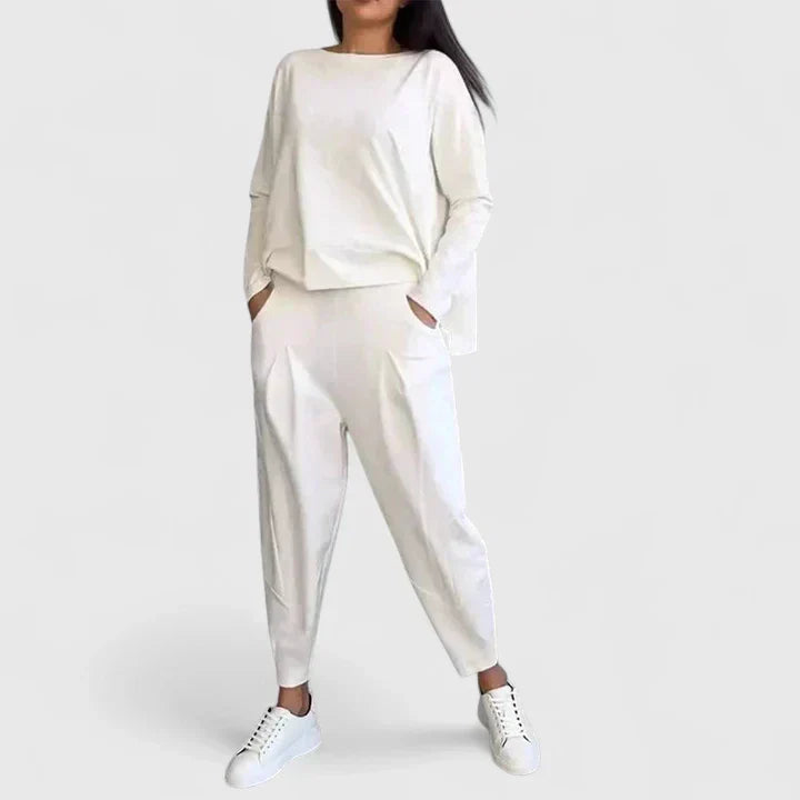 Soe – Elegant Tvådelad Sett