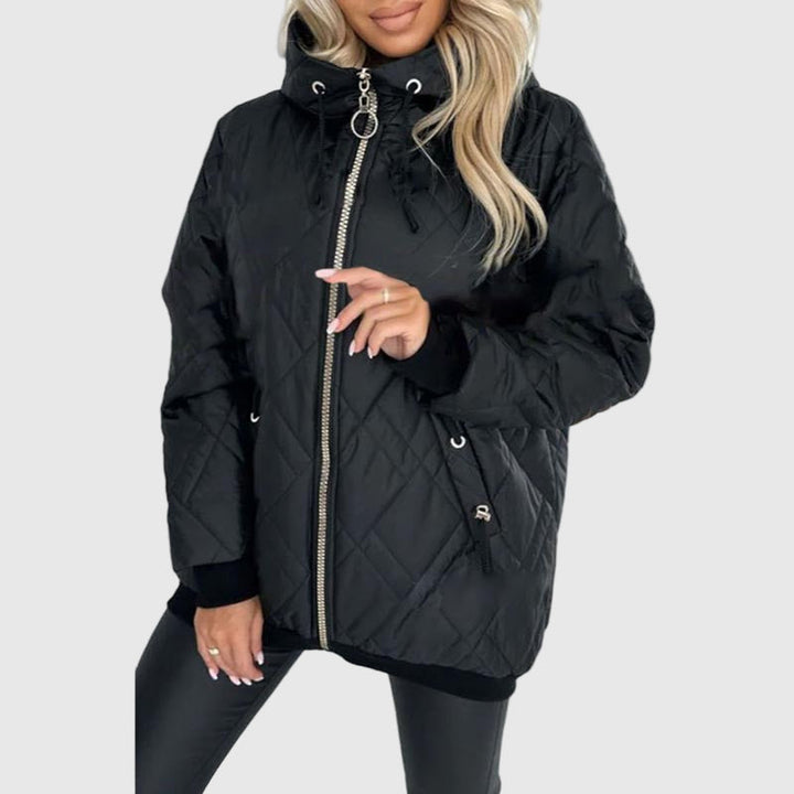 Deyn – myk og elegant jakke med huva